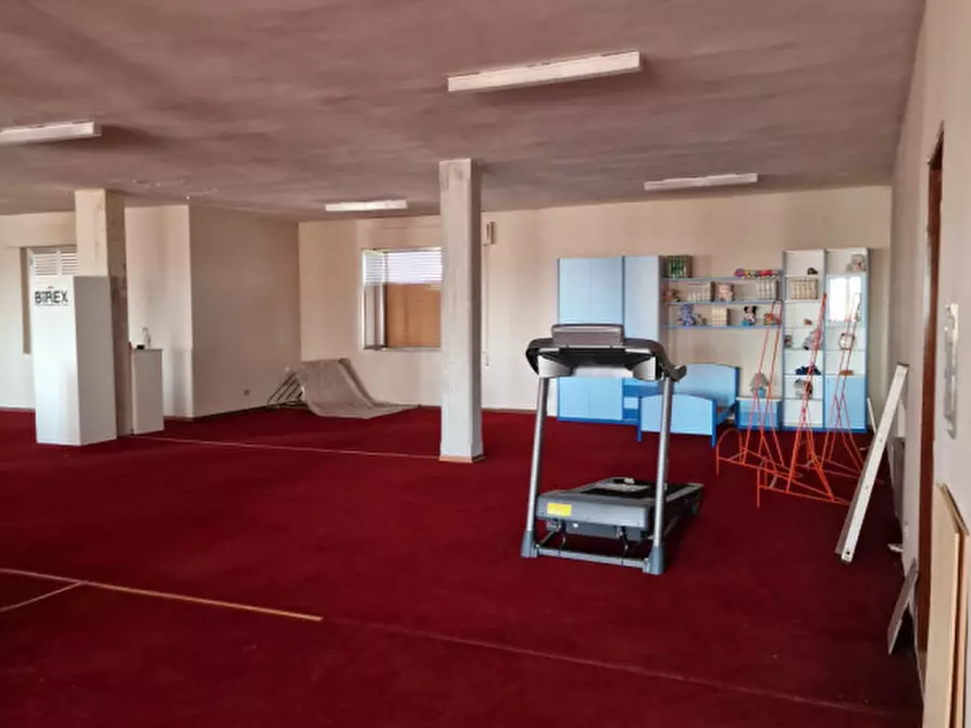 Immagine 38 di Palazzo in vendita  a Torrita Di Siena