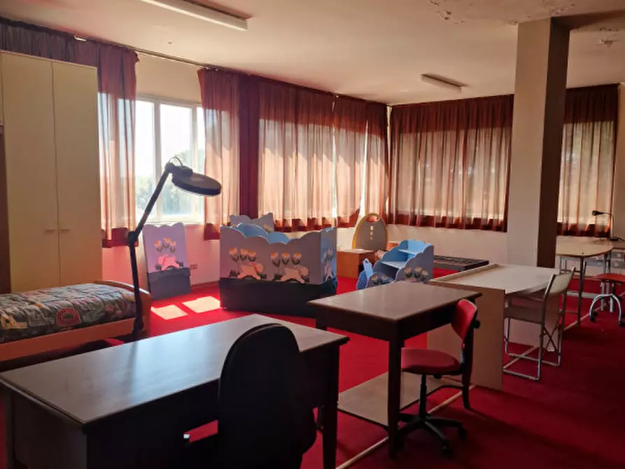 Immagine 44 di Palazzo in vendita  a Torrita Di Siena