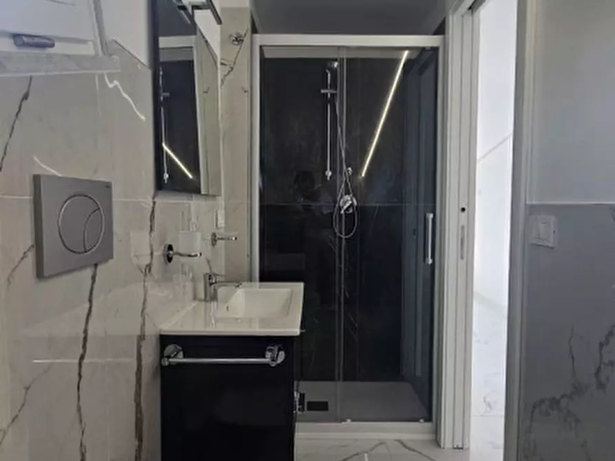 Immagine 12 di Appartamento in affitto  in Viale del Geranio a Matera