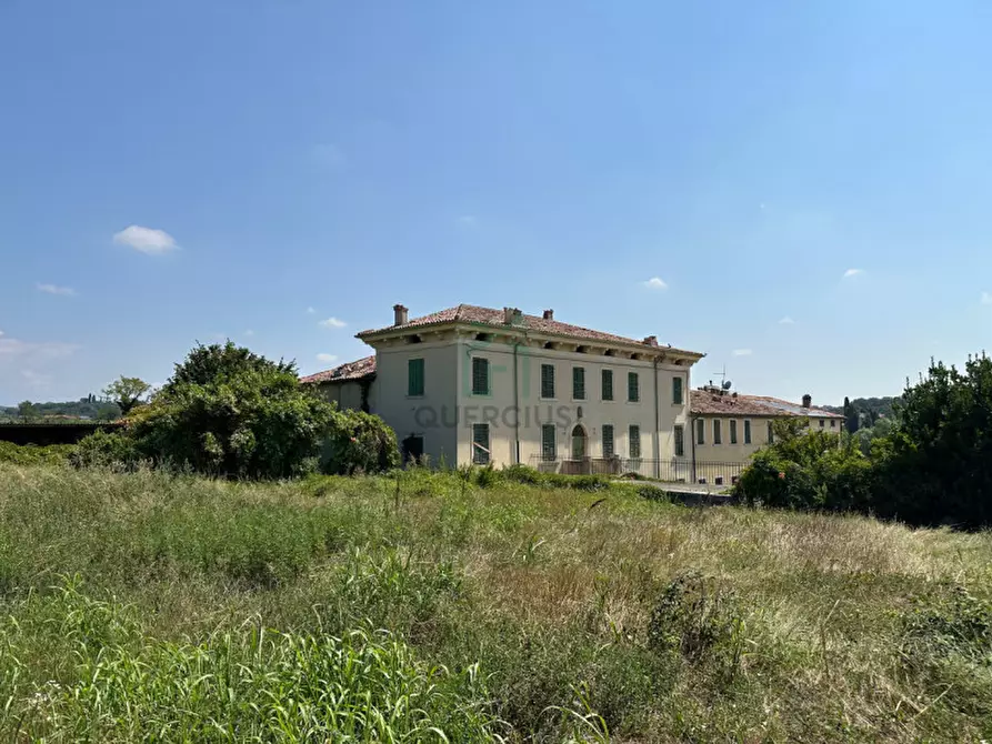 Immagine 1 di Villa in vendita  in via betulla a Sona