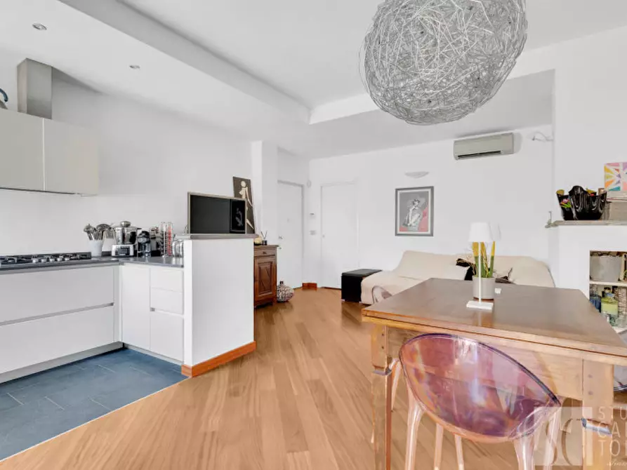 Immagine 4 di Appartamento in affitto  in Alzaia Naviglio Pavese, 8 a Milano