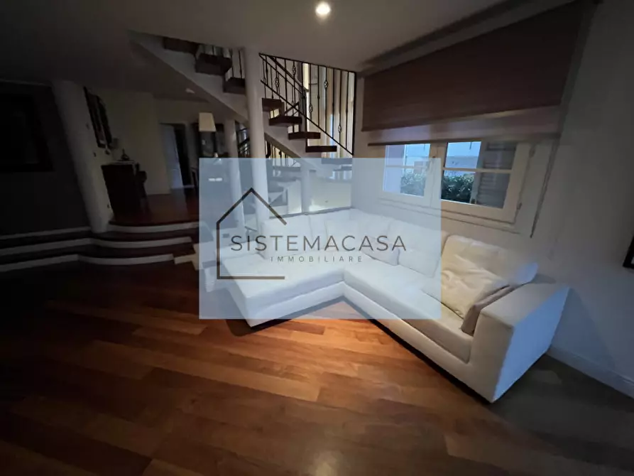 Immagine 4 di Casa indipendente in vendita  in Via Roma a Dovadola