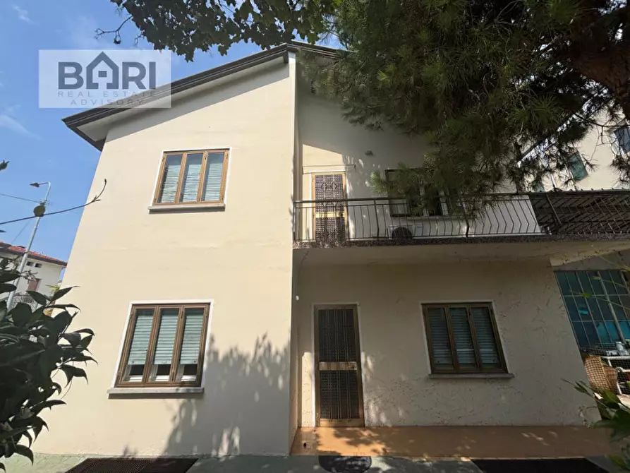 Immagine 1 di Casa indipendente in vendita  in Viale della Libertà a Pordenone