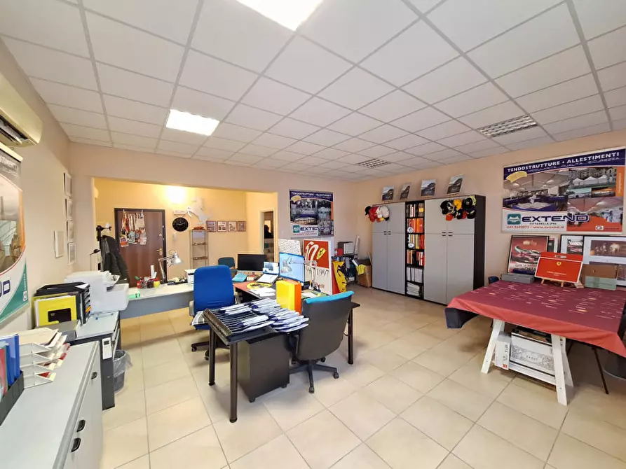 Immagine 4 di Ufficio in affitto  in Via Einaudi 117 a Rovigo