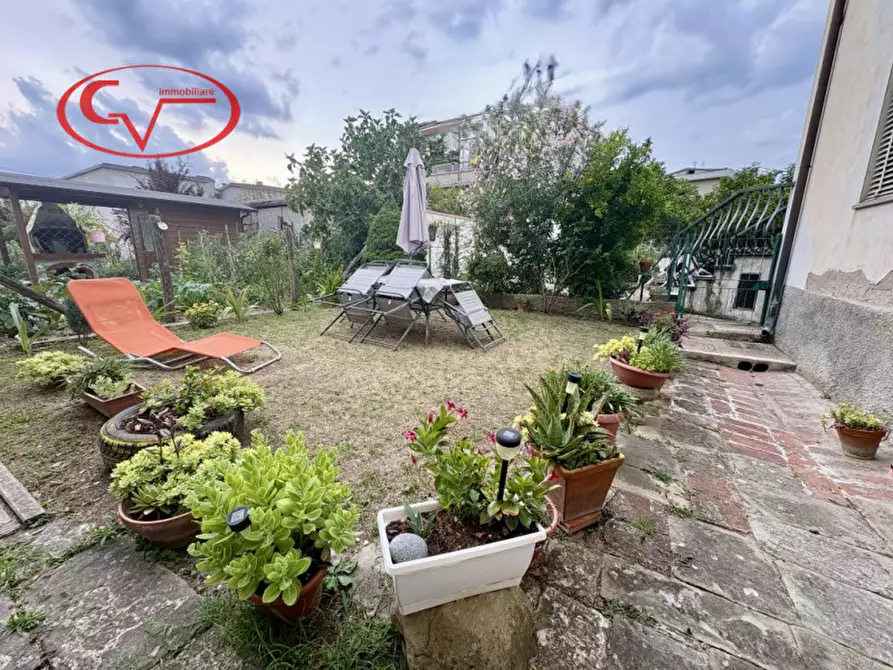 Immagine 14 di Appartamento in vendita  in Via Dante Alighieri a Terranuova Bracciolini
