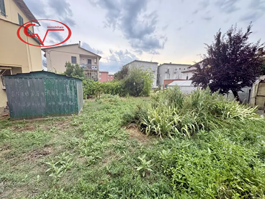 Immagine 16 di Appartamento in vendita  in Via Dante Alighieri a Terranuova Bracciolini