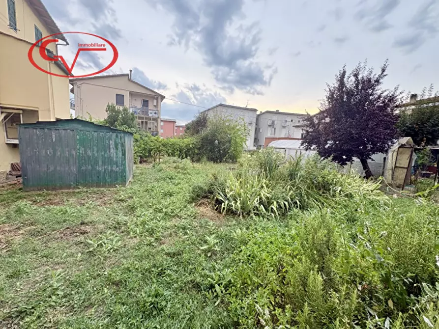 Immagine 18 di Appartamento in vendita  in Via Dante Alighieri a Terranuova Bracciolini
