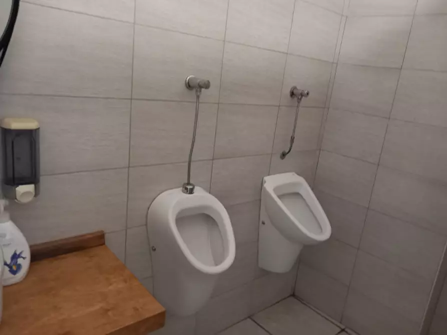 Immagine 8 di Attività commerciale in vendita  in Villanova a Ostuni