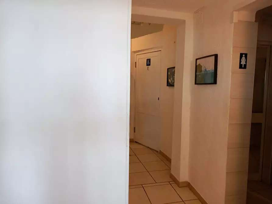 Immagine 11 di Attività commerciale in vendita  in Villanova a Ostuni