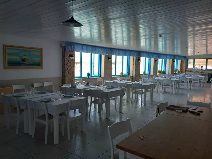 Immagine 23 di Attività commerciale in vendita  in Villanova a Ostuni