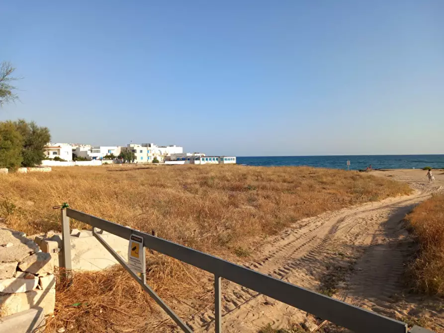 Immagine 45 di Attività commerciale in vendita  in Villanova a Ostuni