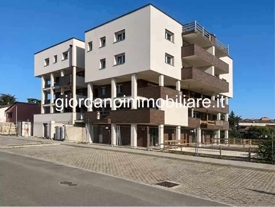 Immagine 3 di Appartamento in vendita  in Via Aquileia a Rho
