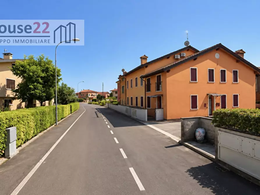 Immagine 1 di Villetta a schiera in vendita  in caldogno via tomasina 47 a Caldogno