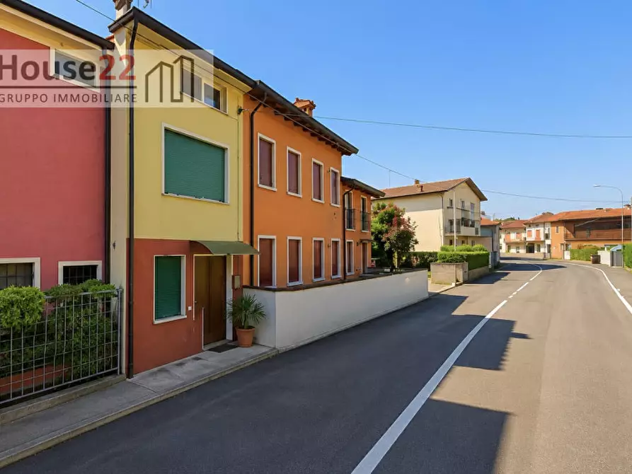 Immagine 2 di Villetta a schiera in vendita  in caldogno via tomasina 47 a Caldogno