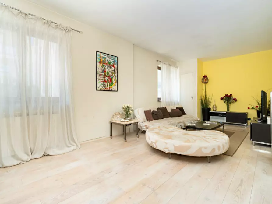 Immagine 3 di Appartamento in vendita  in Via Louis Pasteur 18 a Rivoli