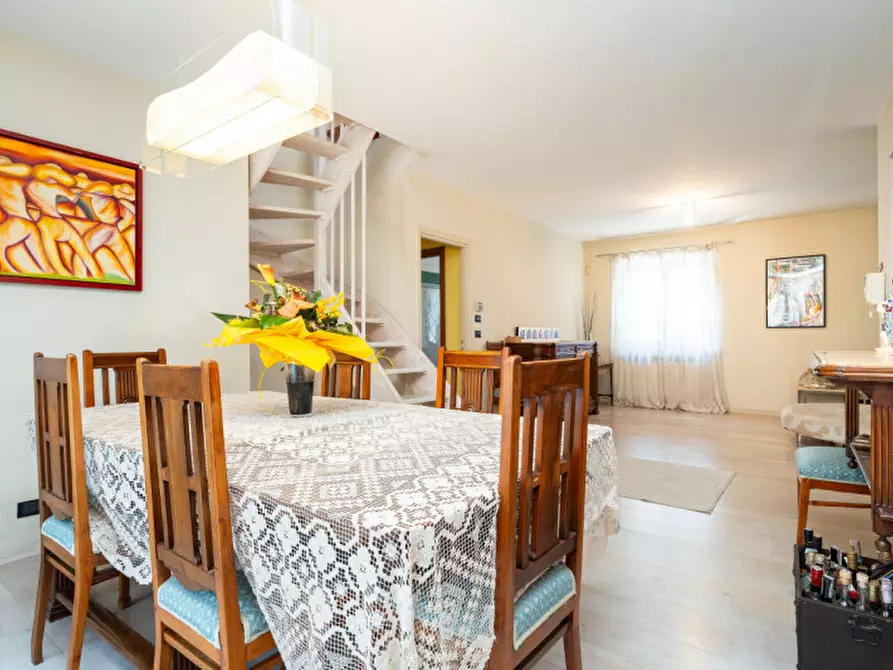 Immagine 5 di Appartamento in vendita  in Via Louis Pasteur 18 a Rivoli