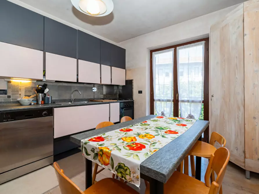 Immagine 7 di Appartamento in vendita  in Via Louis Pasteur 18 a Rivoli