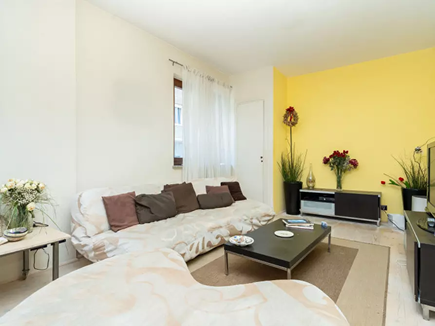 Immagine 13 di Appartamento in vendita  in Via Louis Pasteur 18 a Rivoli