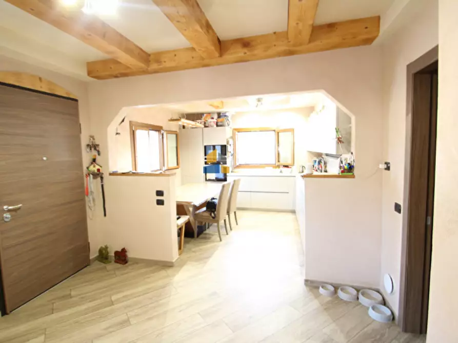 Immagine 1 di Casa indipendente in vendita  in Via Cadore a Noale