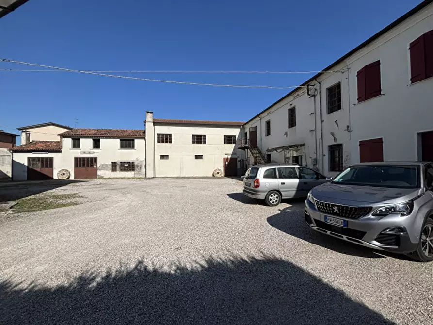 Immagine 1 di Magazzino in vendita  in Via Fossalta 11 a Conselve