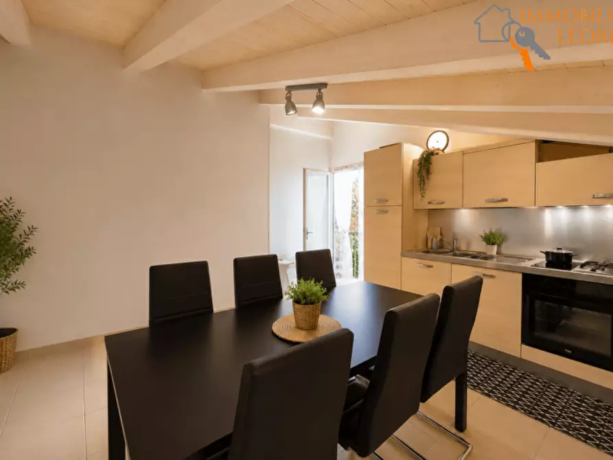 Immagine 5 di Villa in vendita  in Via Raimondo Vianello a Peschiera Del Garda