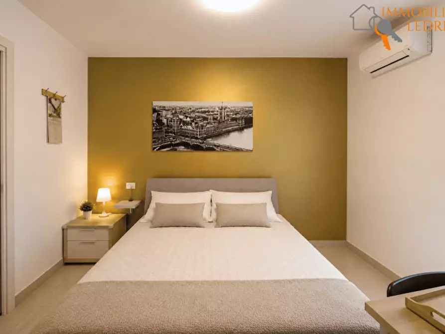 Immagine 40 di Villa in vendita  in Via Raimondo Vianello a Peschiera Del Garda