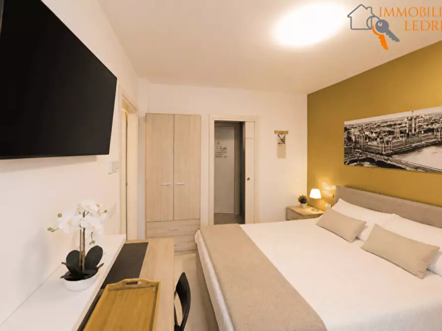 Immagine 41 di Villa in vendita  in Via Raimondo Vianello a Peschiera Del Garda