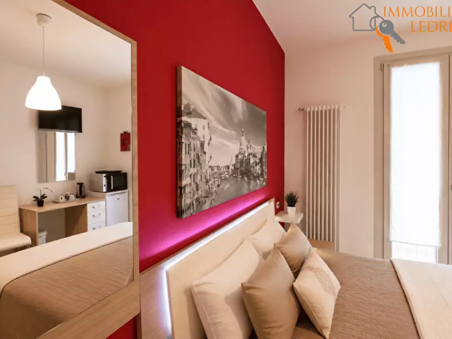 Immagine 46 di Villa in vendita  in Via Raimondo Vianello a Peschiera Del Garda