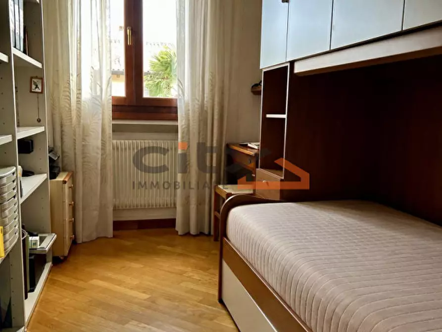 Immagine 9 di Appartamento in vendita  a Bassano Del Grappa