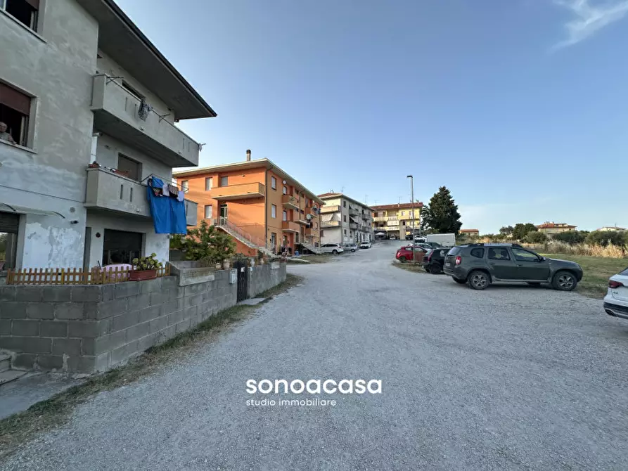 Immagine 25 di Appartamento in vendita  in Via Bacchiocchi, 15 a San Costanzo