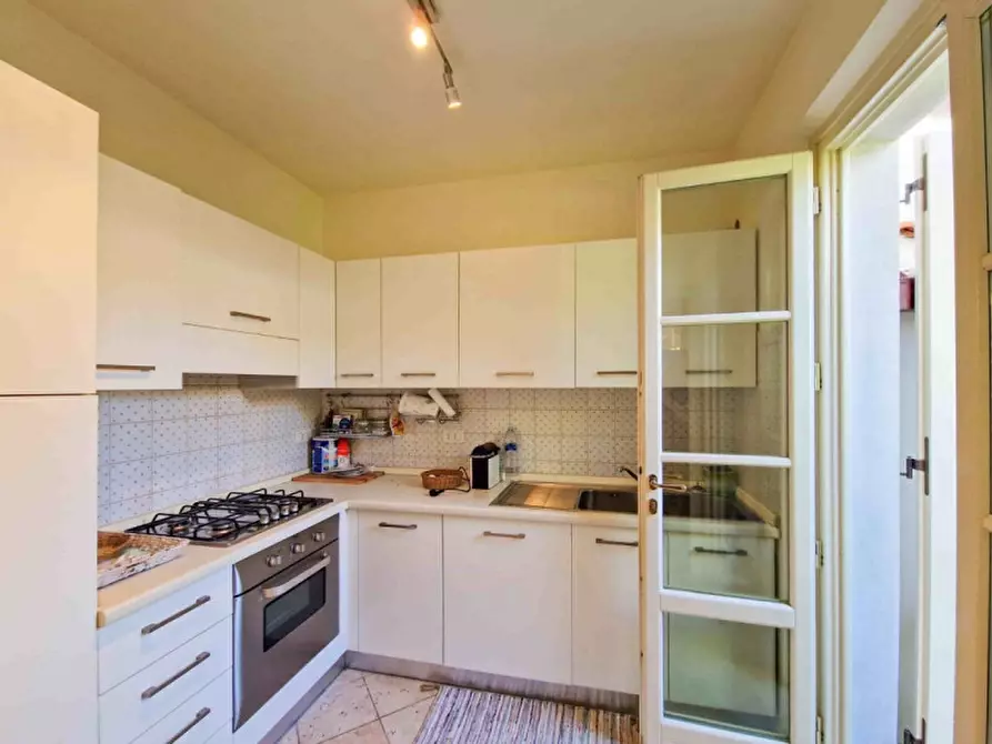Immagine 7 di Casa indipendente in vendita  in Via Carducci, 37 a Forte Dei Marmi