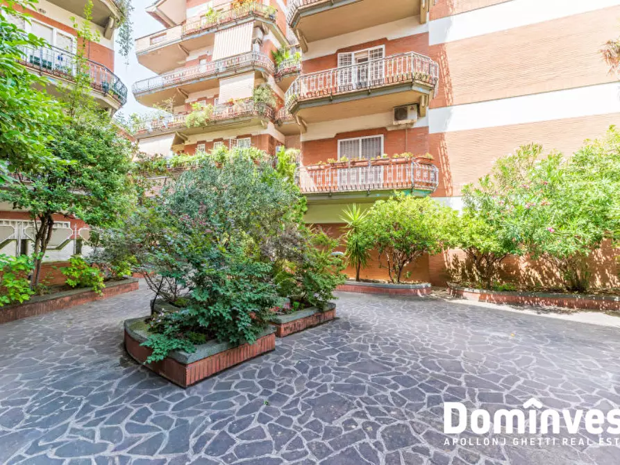 Immagine 36 di Appartamento in vendita  in Via Adolfo Albertazzi a Roma