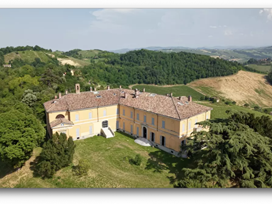 Immagine 3 di Villa in vendita  a Santa Giuletta