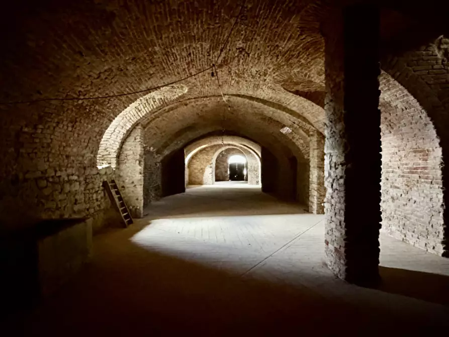Immagine 39 di Villa in vendita  a Santa Giuletta