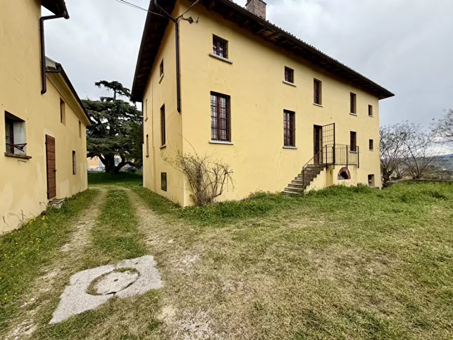 Immagine 47 di Villa in vendita  a Santa Giuletta