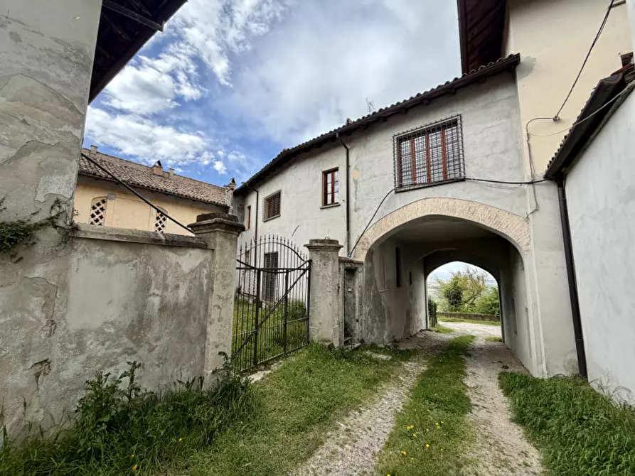Immagine 48 di Villa in vendita  a Santa Giuletta
