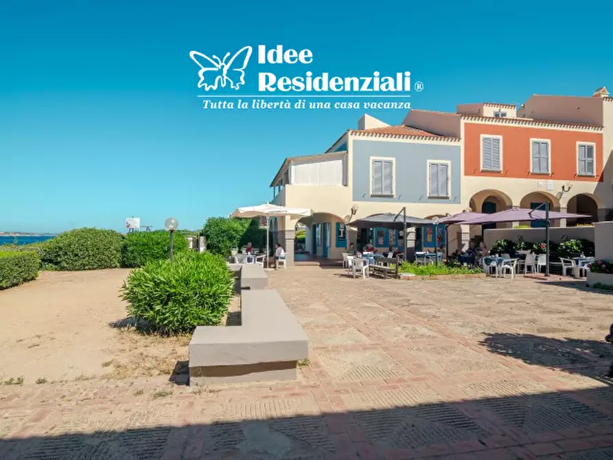 Immagine 2 di Negozio in vendita  in Via del Faro a Palau