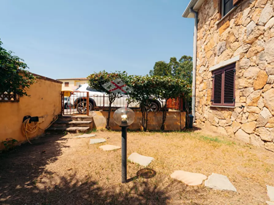 Immagine 31 di Appartamento in vendita  in Via Circonvallazione Est a Posada