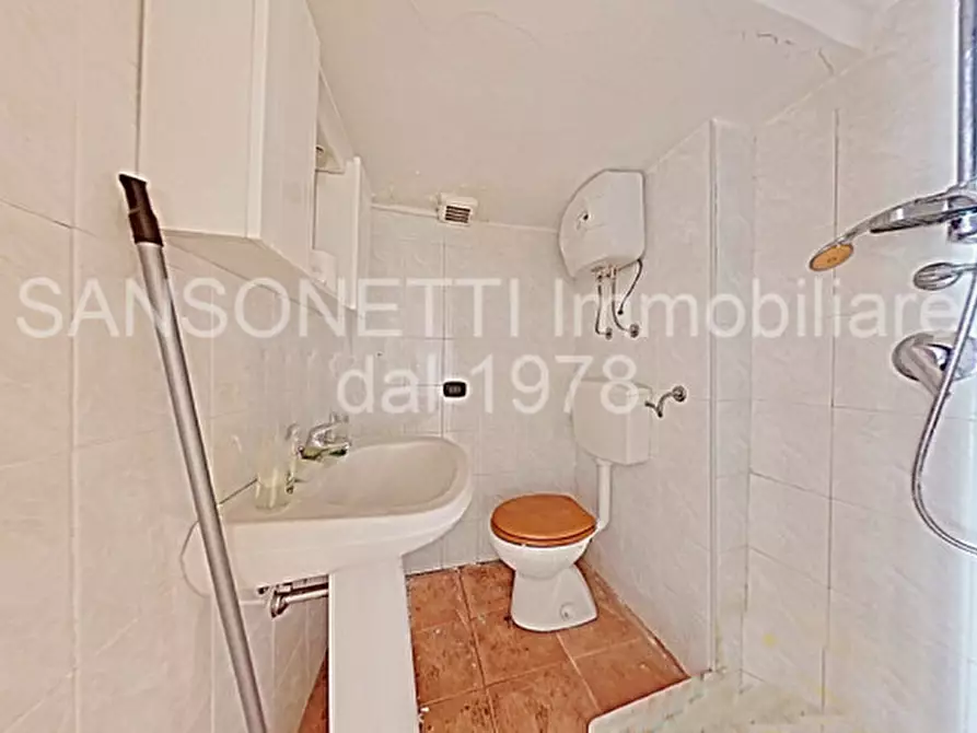 Immagine 10 di Villetta a schiera in vendita  in Via Guarini a Fasano
