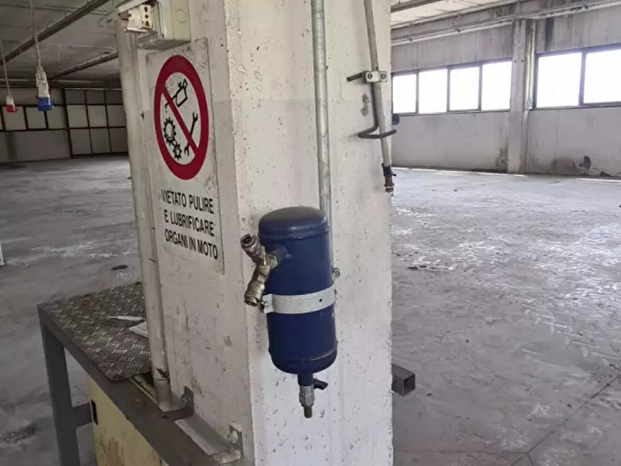 Immagine 5 di Capannone industriale in vendita  in Strada Provinciale 17 Valdalpone a Vestenanova