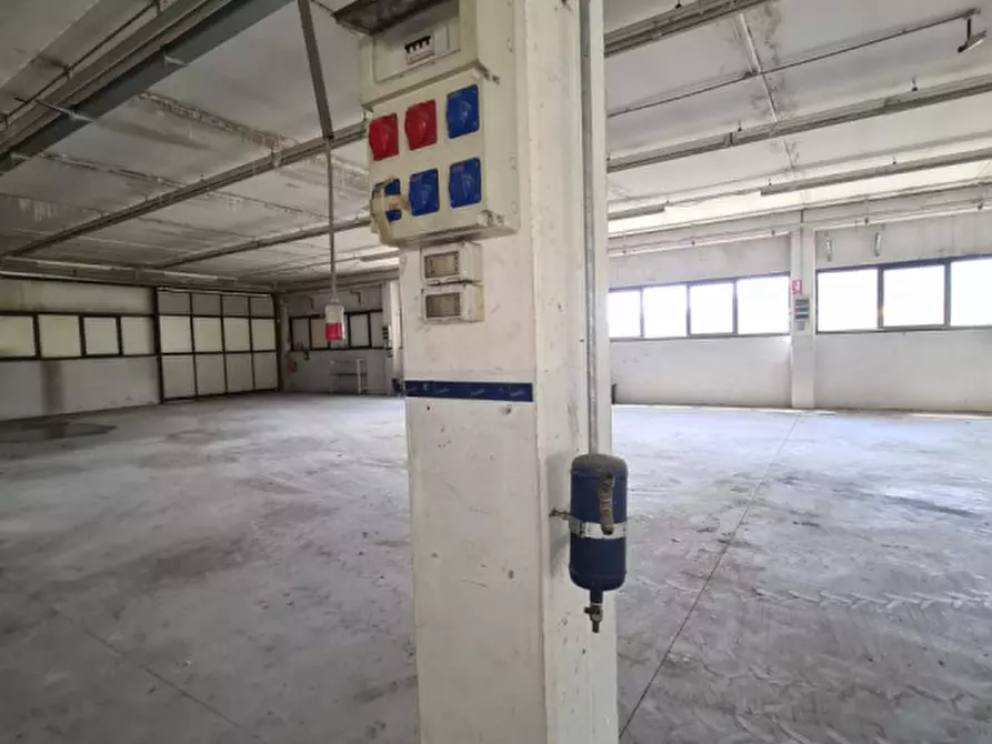 Immagine 13 di Capannone industriale in vendita  in Strada Provinciale 17 Valdalpone a Vestenanova