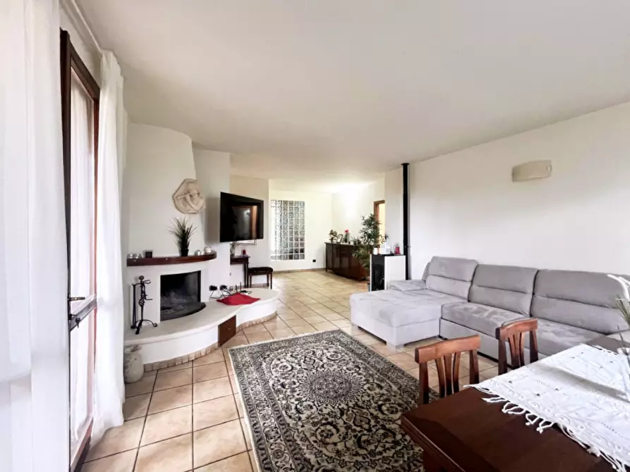 Immagine 4 di Casa indipendente in vendita  in via montegrado a Gemmano