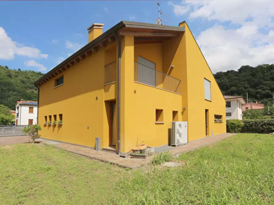 Immagine 2 di Casa indipendente in vendita  in via s.s. pietro e paolo a Vo