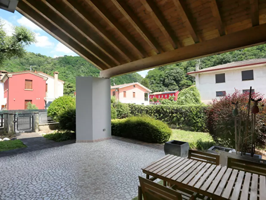 Immagine 3 di Casa indipendente in vendita  in via s.s. pietro e paolo a Vo