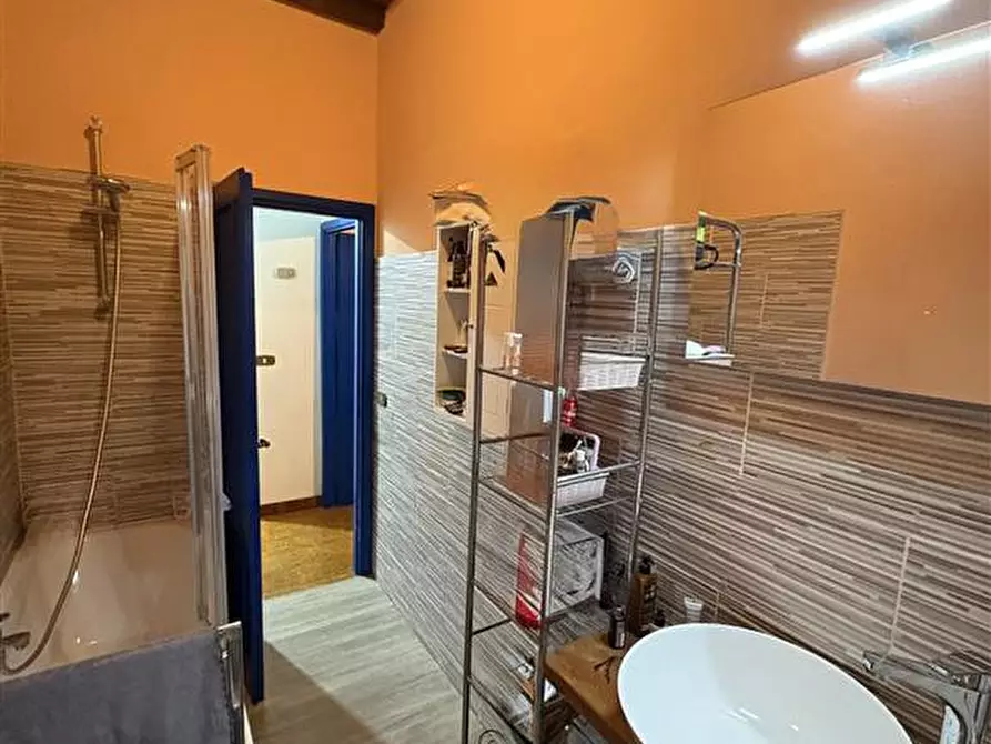 Immagine 8 di Appartamento in vendita  in Via Dante Alighieri a Terranuova Bracciolini