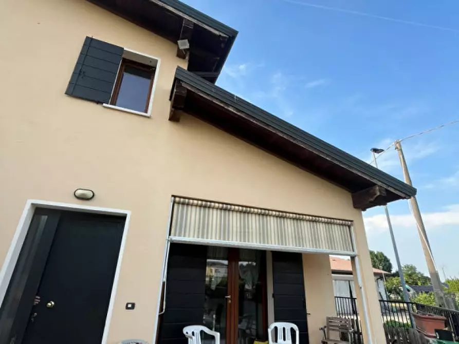Immagine 4 di Villa in vendita  in VIA ZAMBONINA 19 a Vigasio