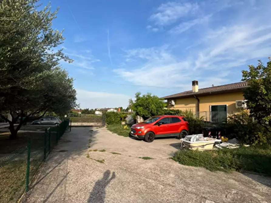 Immagine 6 di Villa in vendita  in VIA ZAMBONINA 19 a Vigasio