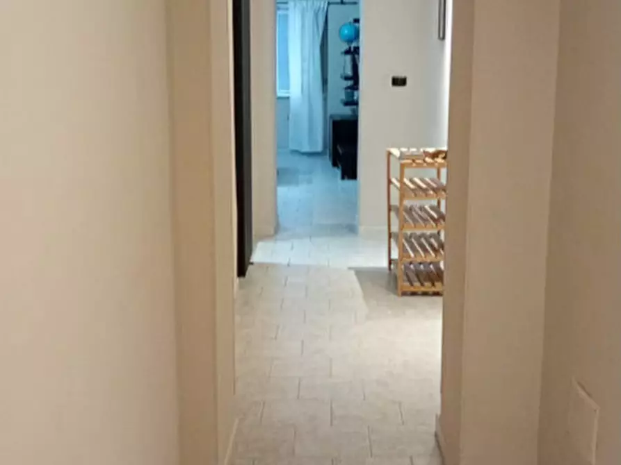Immagine 4 di Appartamento in affitto  in via priorato a Napoli