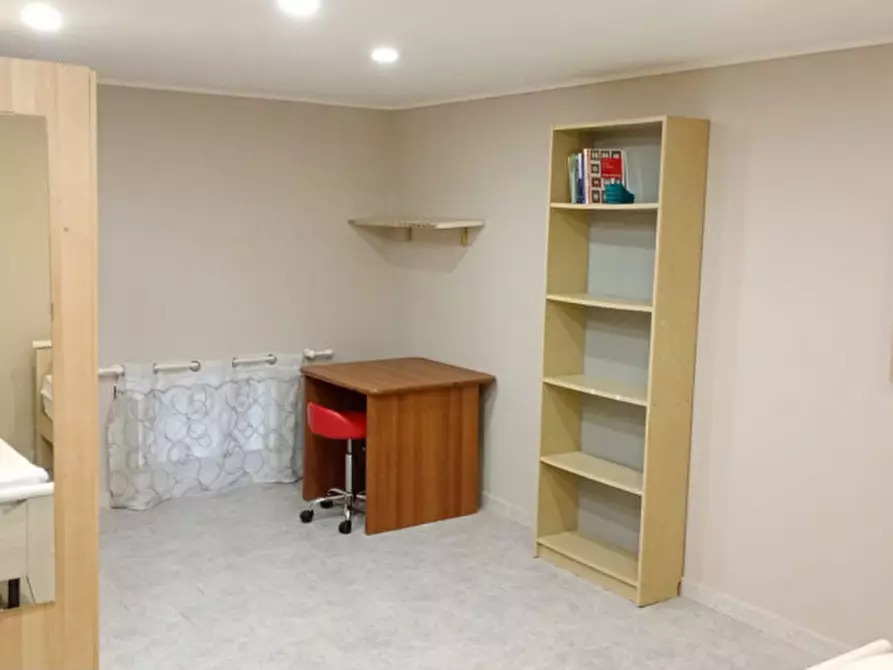Immagine 11 di Appartamento in affitto  in via priorato a Napoli