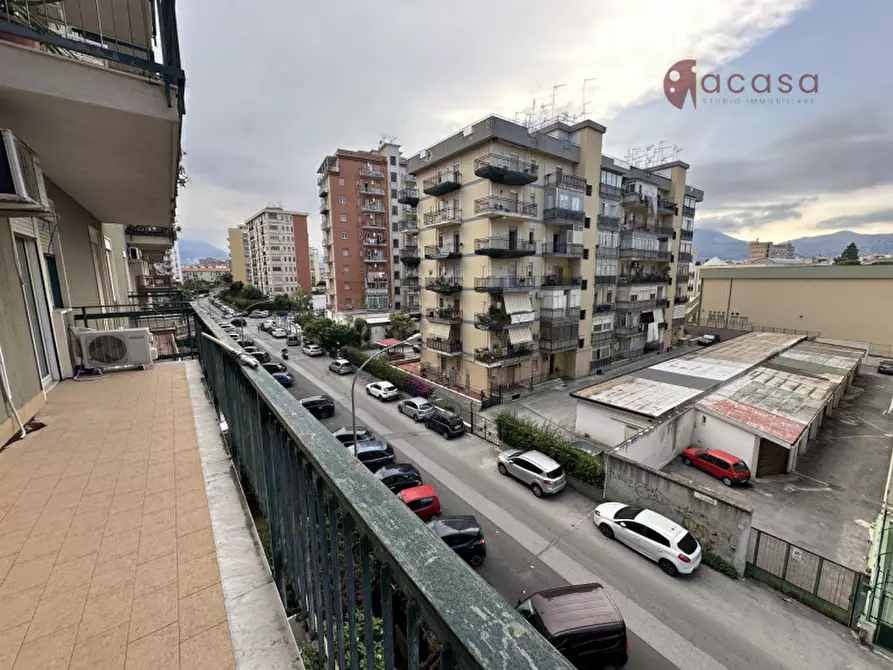 Immagine 10 di Camera in affitto  in Via Elia Crisafulli  15 a Palermo